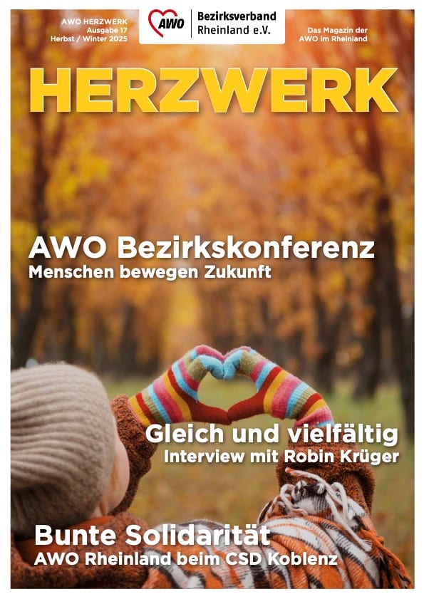AWO_Herzwerk_Magazin_Ausgabe_02_2025_Titel Magazincover „HERZWERK“ mit herbstlichem Waldhintergrund; ein Kind mit bunten Handschuhen formt ein Herz. Texte thematisieren AWO-Bezirkskonferenz, Vielfalt und Solidarität.